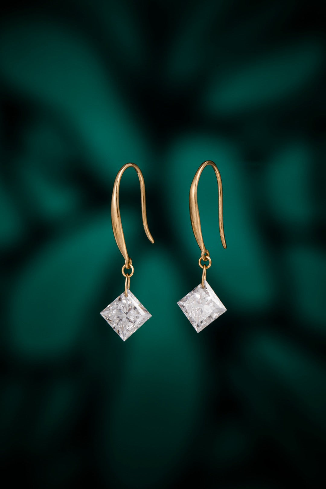 18K Lab Grown Diamond Earrings