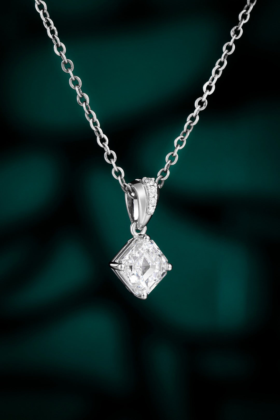 Pt900 Lab Grown Diamond Pendant