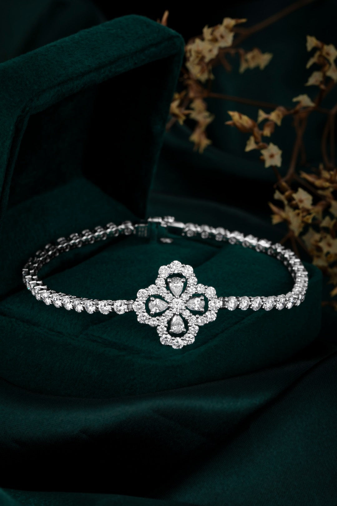 Pt900 Lab Grown Diamond Bracelet