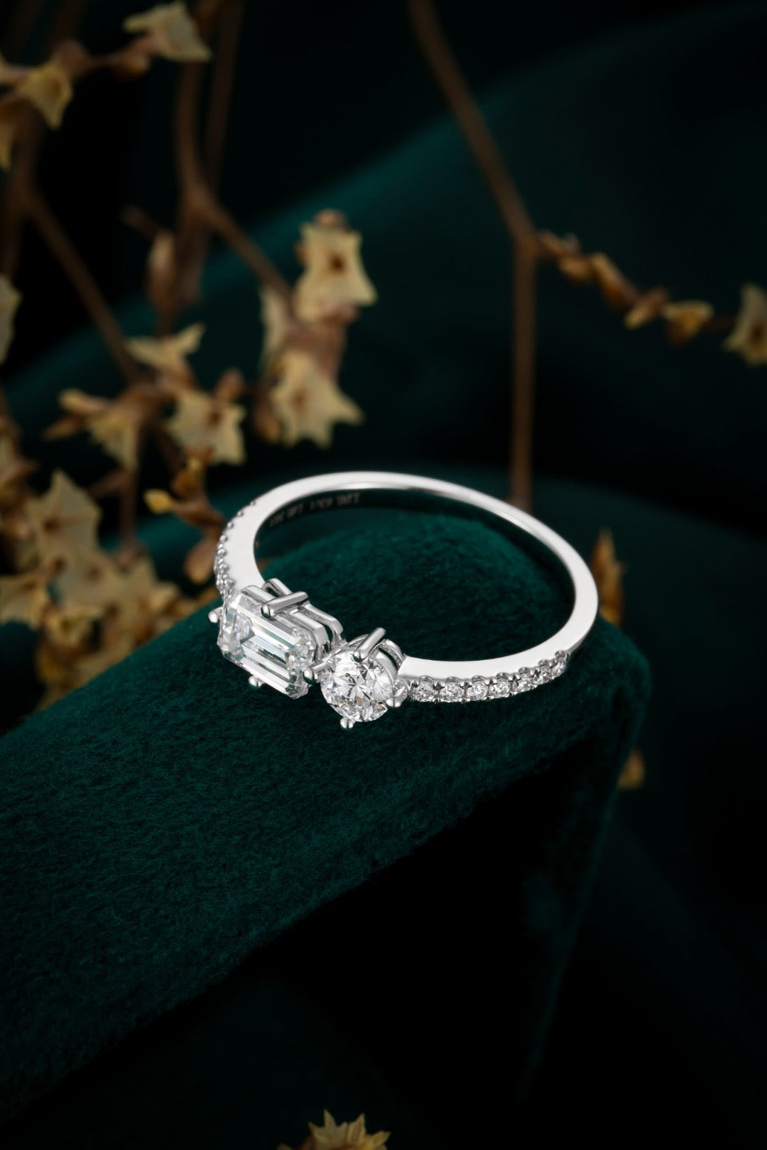 Pt900 Lab Grown Diamond Ring