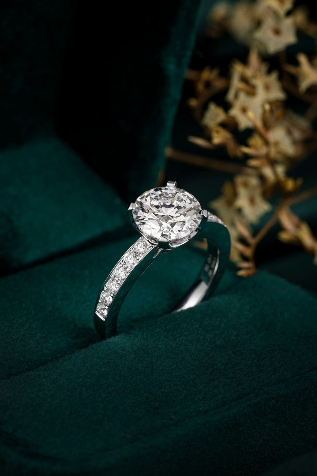 Pt900 Lab Grown Diamond Ring