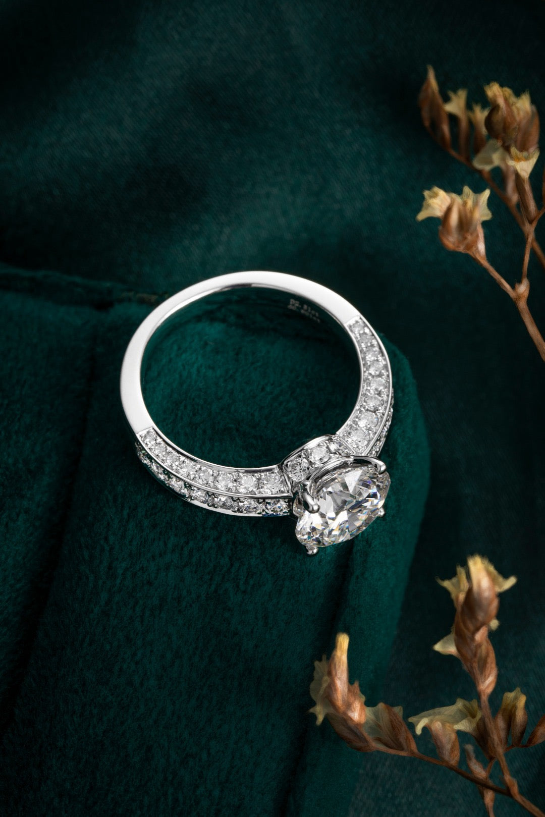 Pt900 Lab Grown Diamond Ring