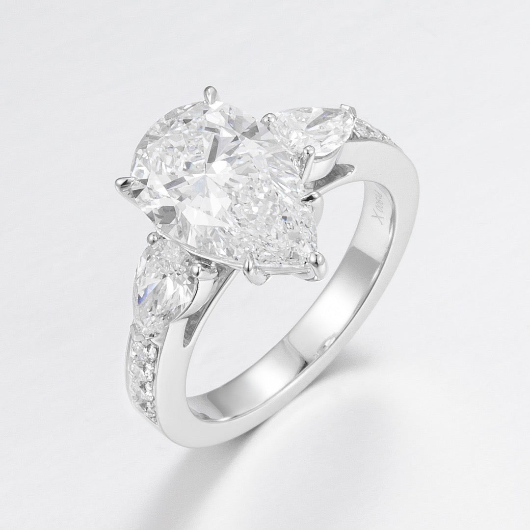 Pt900 Lab Grown Diamond Ring 3.0CT