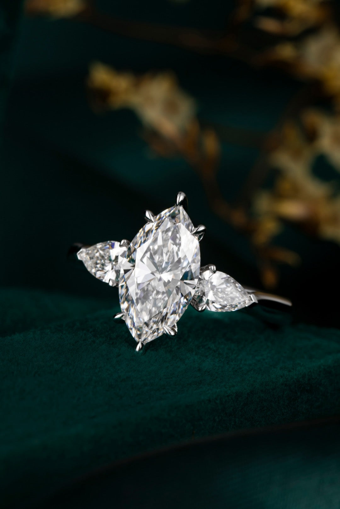 Pt900 Lab Grown Diamond Ring 2.0CT