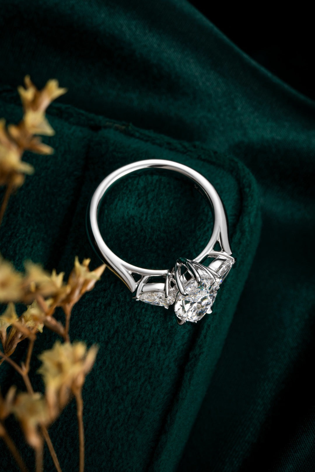 Pt900 Lab Grown Diamond Ring 2.0CT