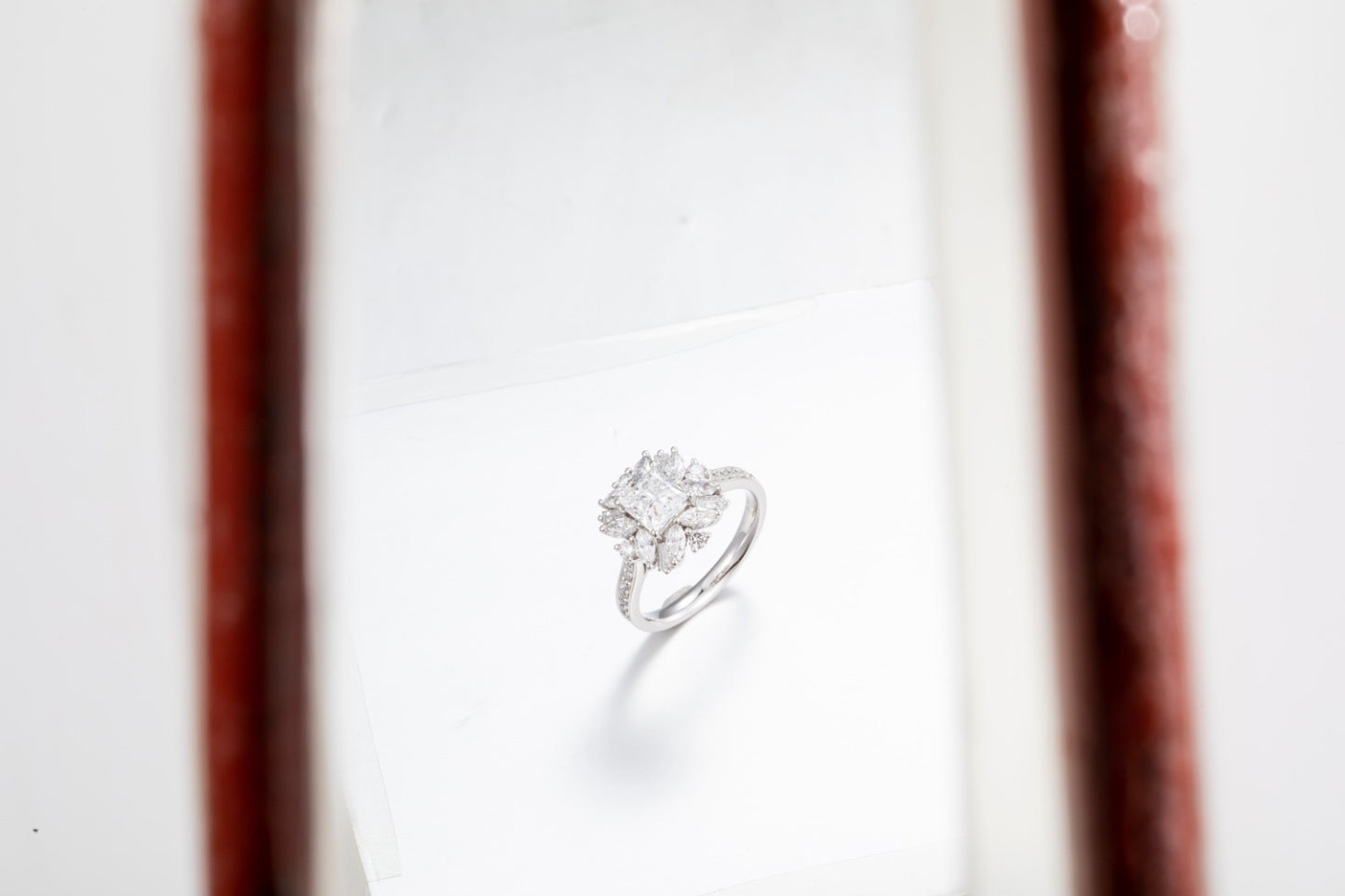 Pt900 Lab Grown Diamond Ring