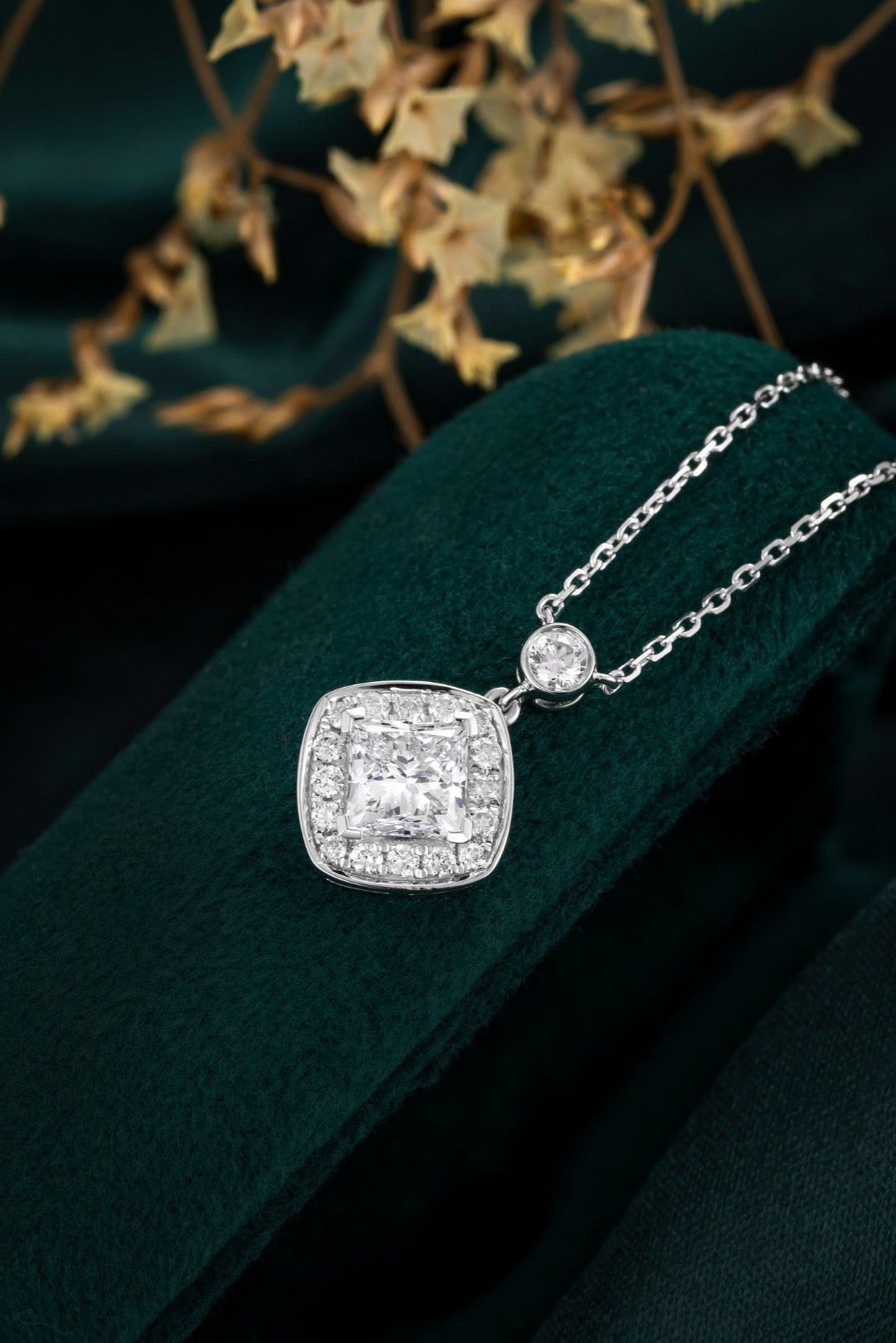 Pt900 Lab Grown Diamond Necklace