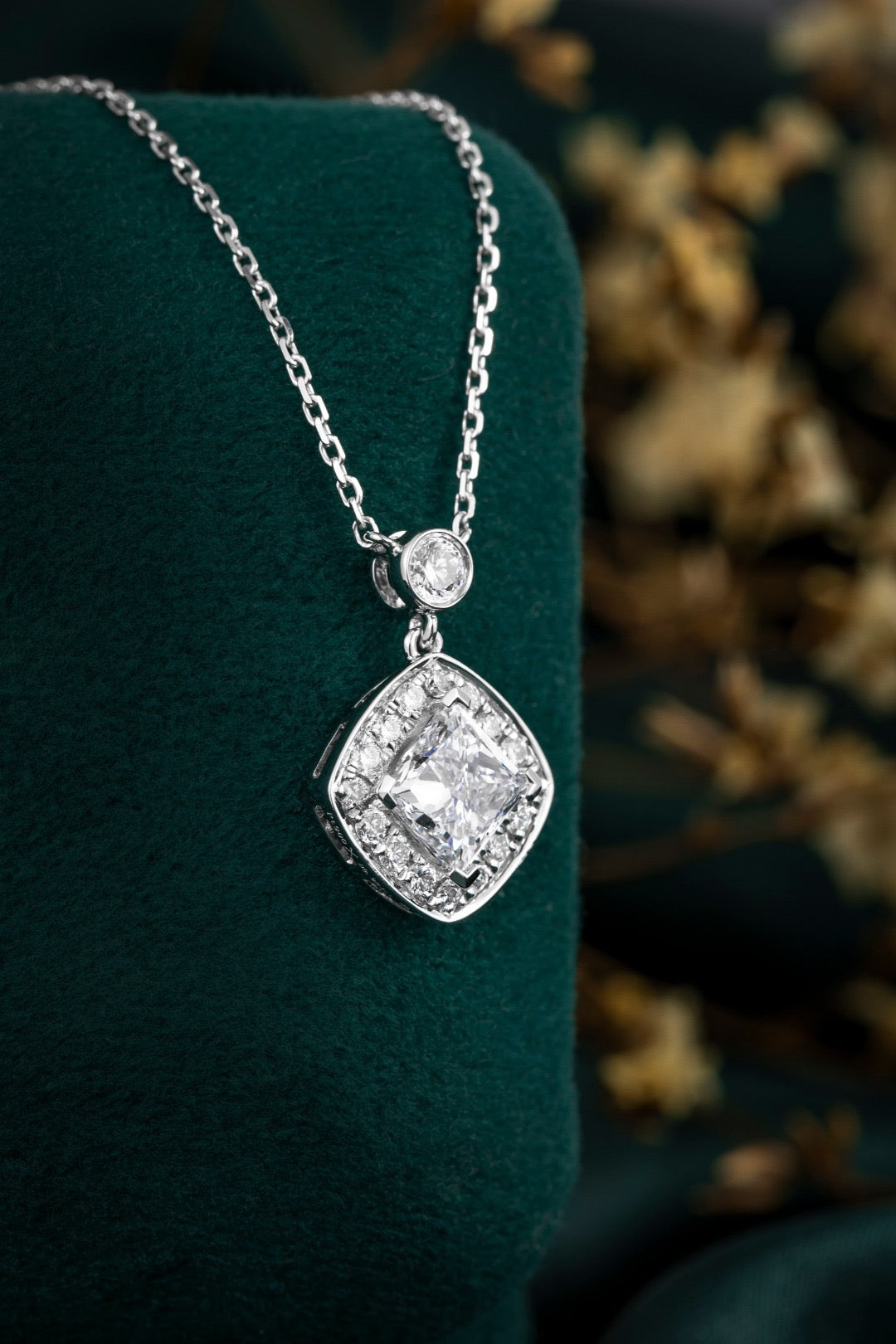 Pt900 Lab Grown Diamond Necklace