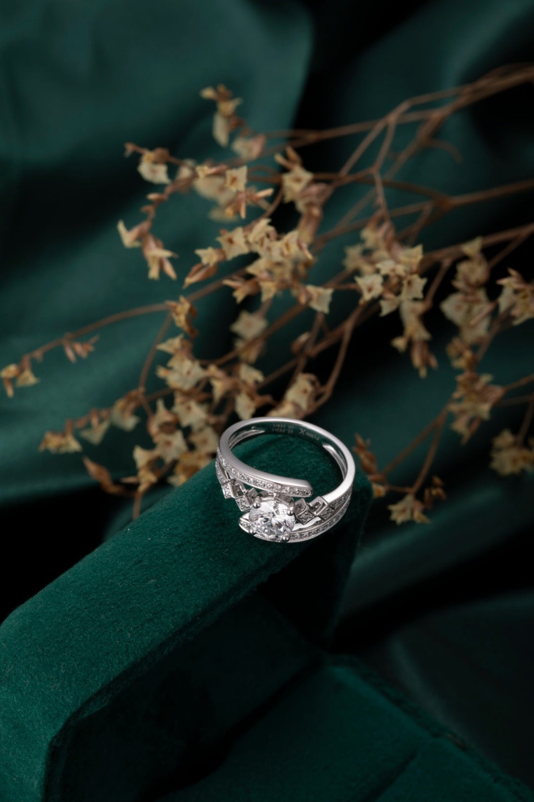 Burton Jewelry - Pt900 Lab Grown Diamond Ring