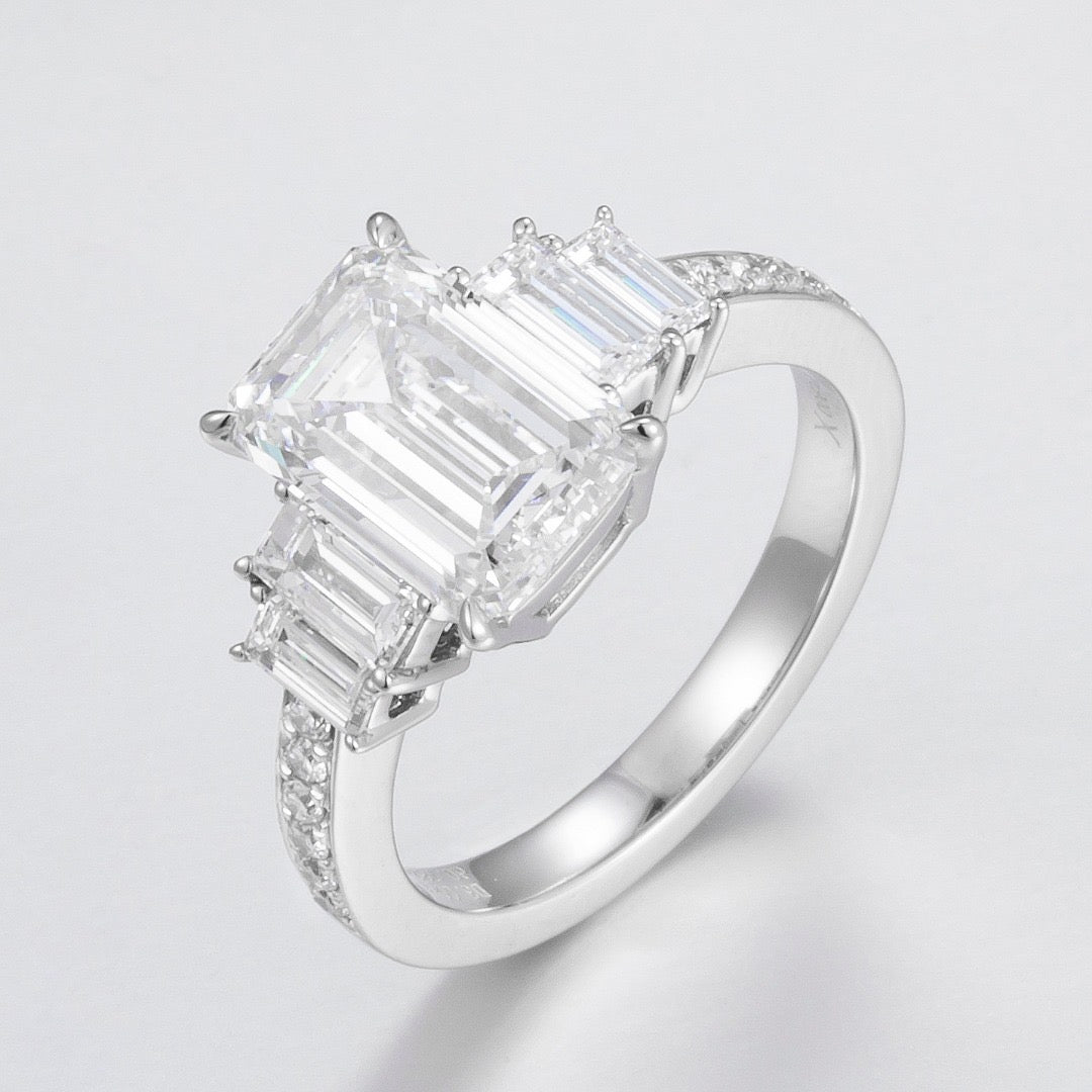 Pt900 Lab Grown Diamond Ring