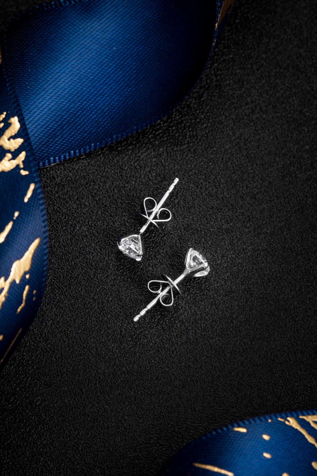 18K Lab Grown Diamond Earrings