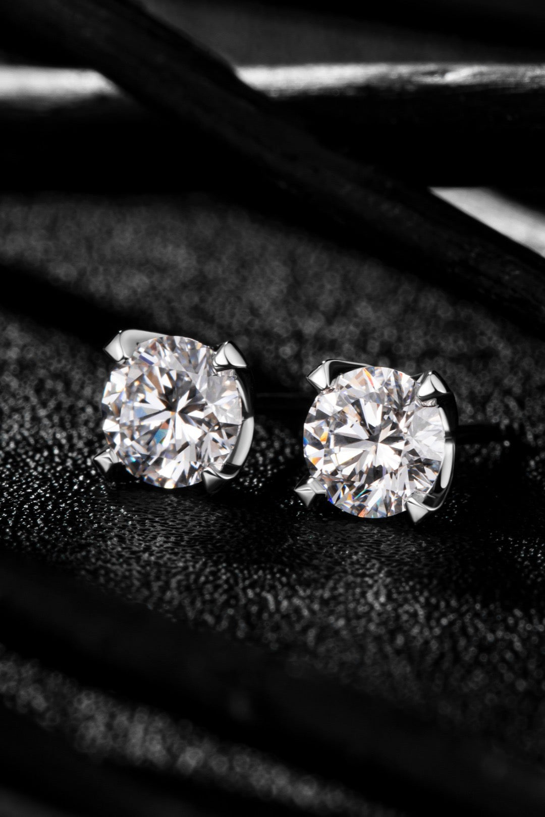 18K Lab Grown Diamond Earrings