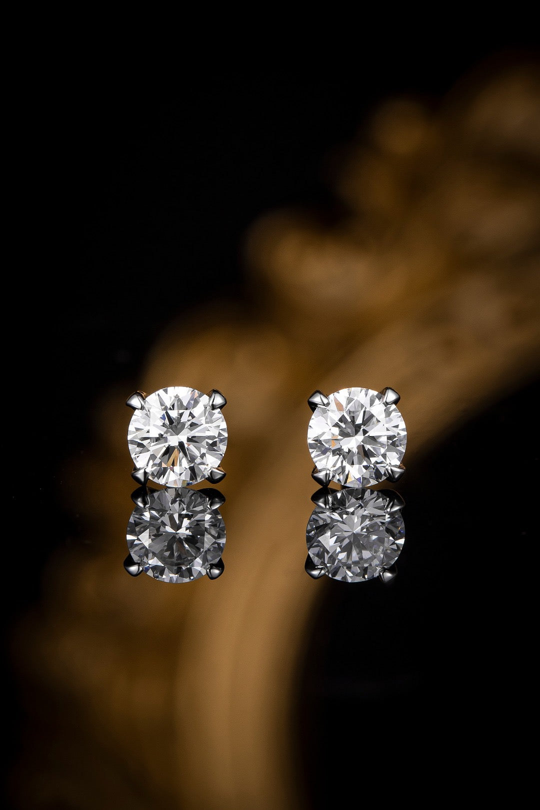 18K Lab Grown Diamond Earrings