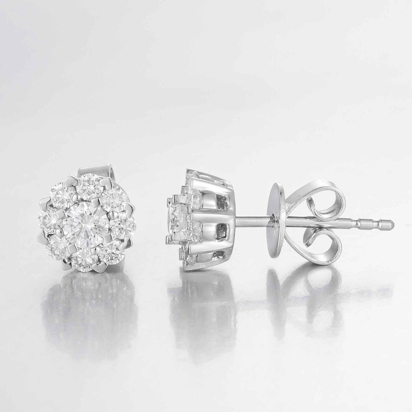 18K Lab Grown Diamond Earrings