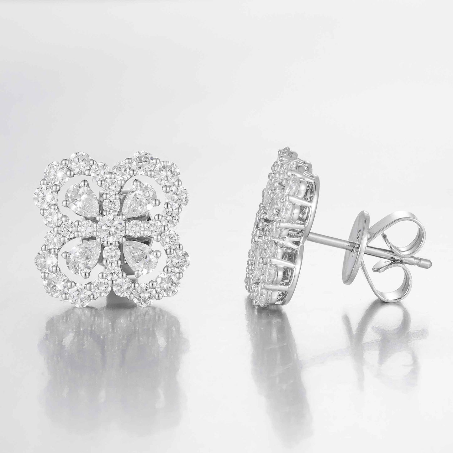 18K Lab Grown Diamond Earrings