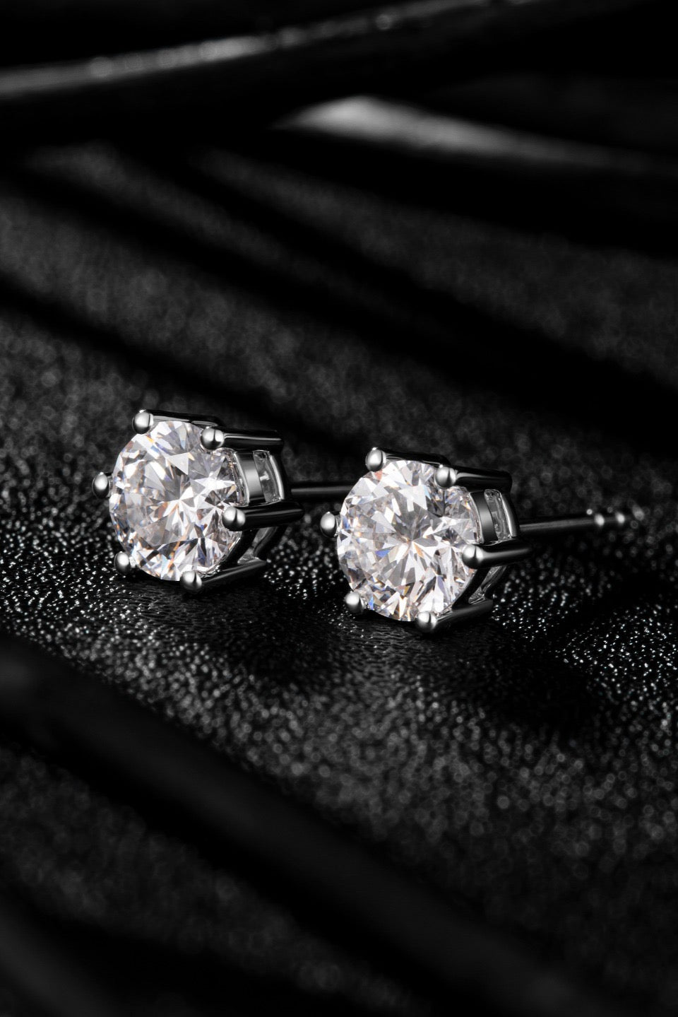 18K Lab Grown Diamond Earrings