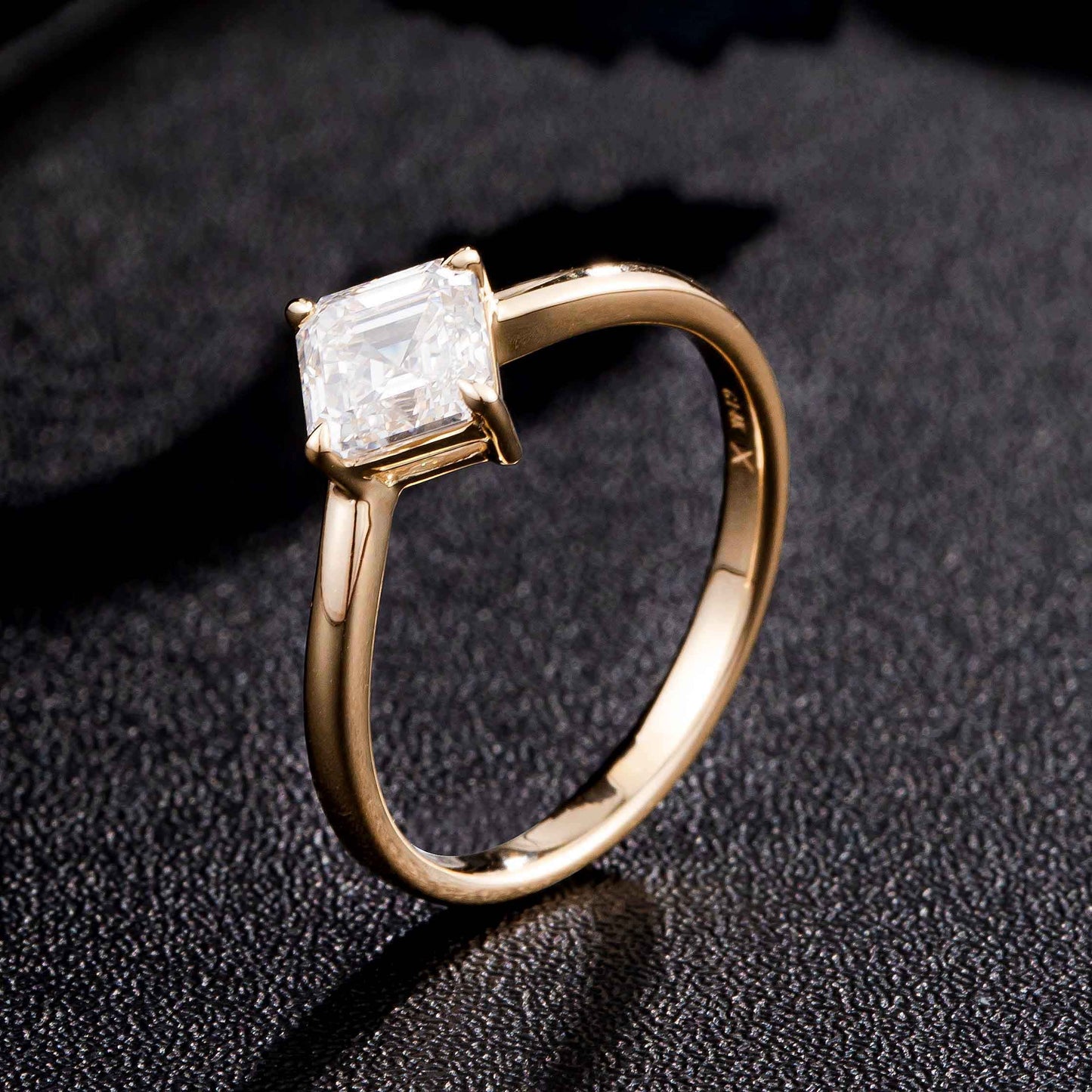 14K Lab Grown Diamond Ring