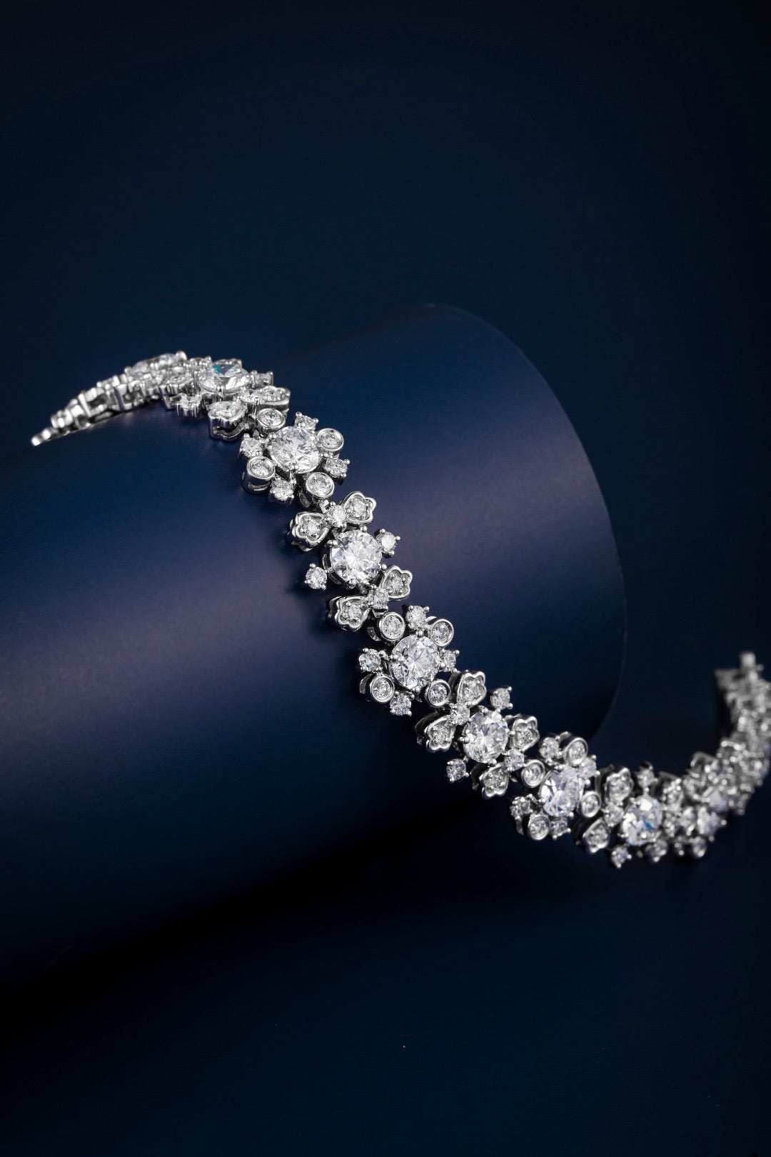 Pt900 Lab Grown Diamond Bracelet