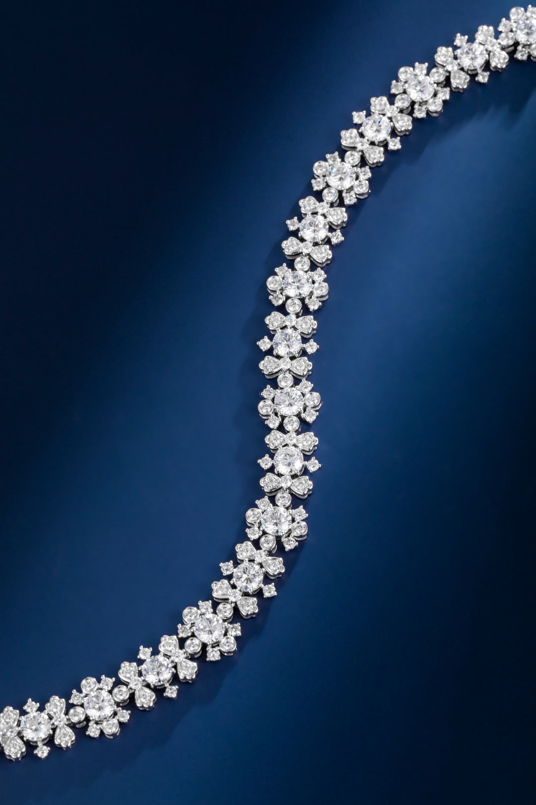 Pt900 Lab Grown Diamond Bracelet