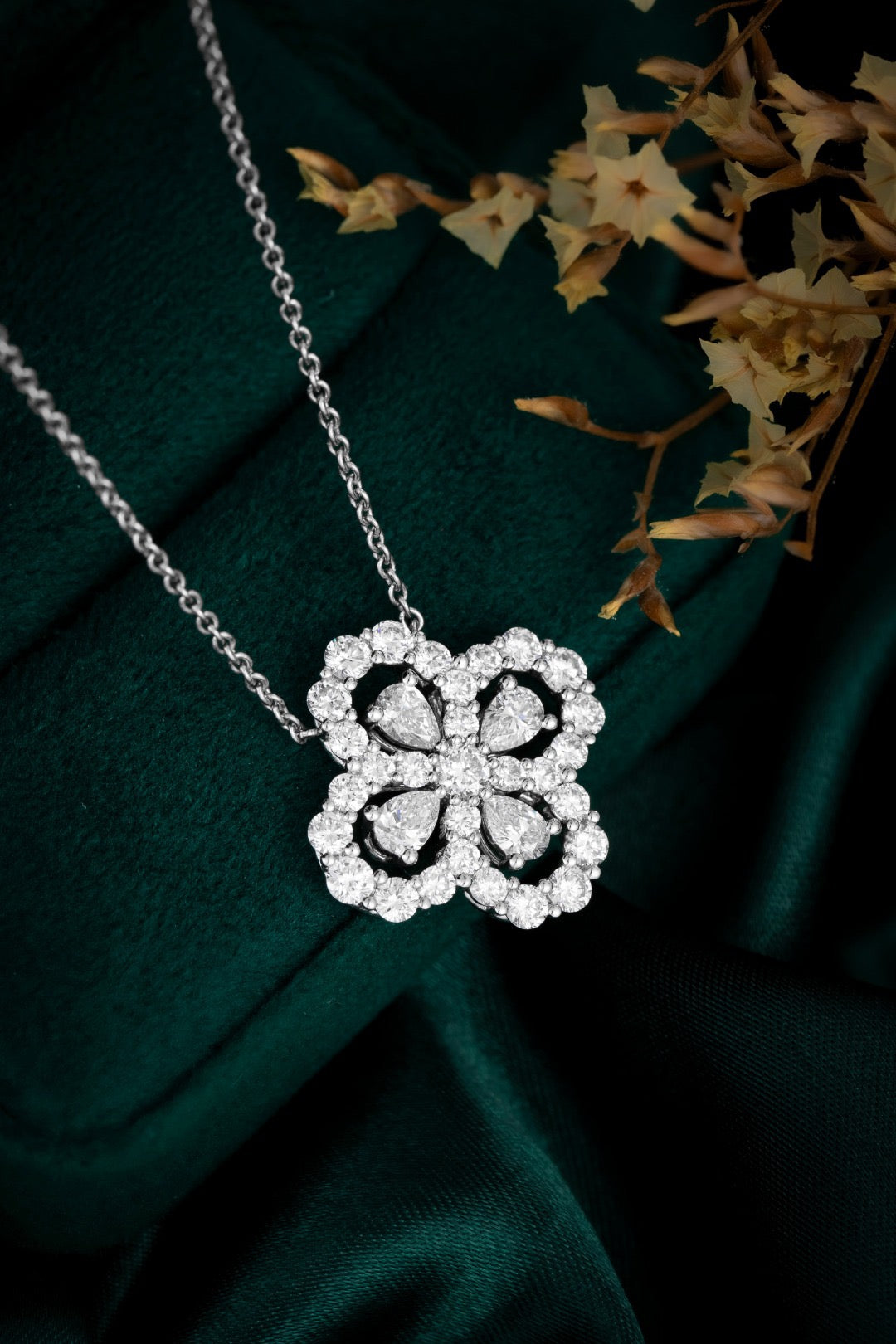 Pt950 Lab Grown Diamond Necklace