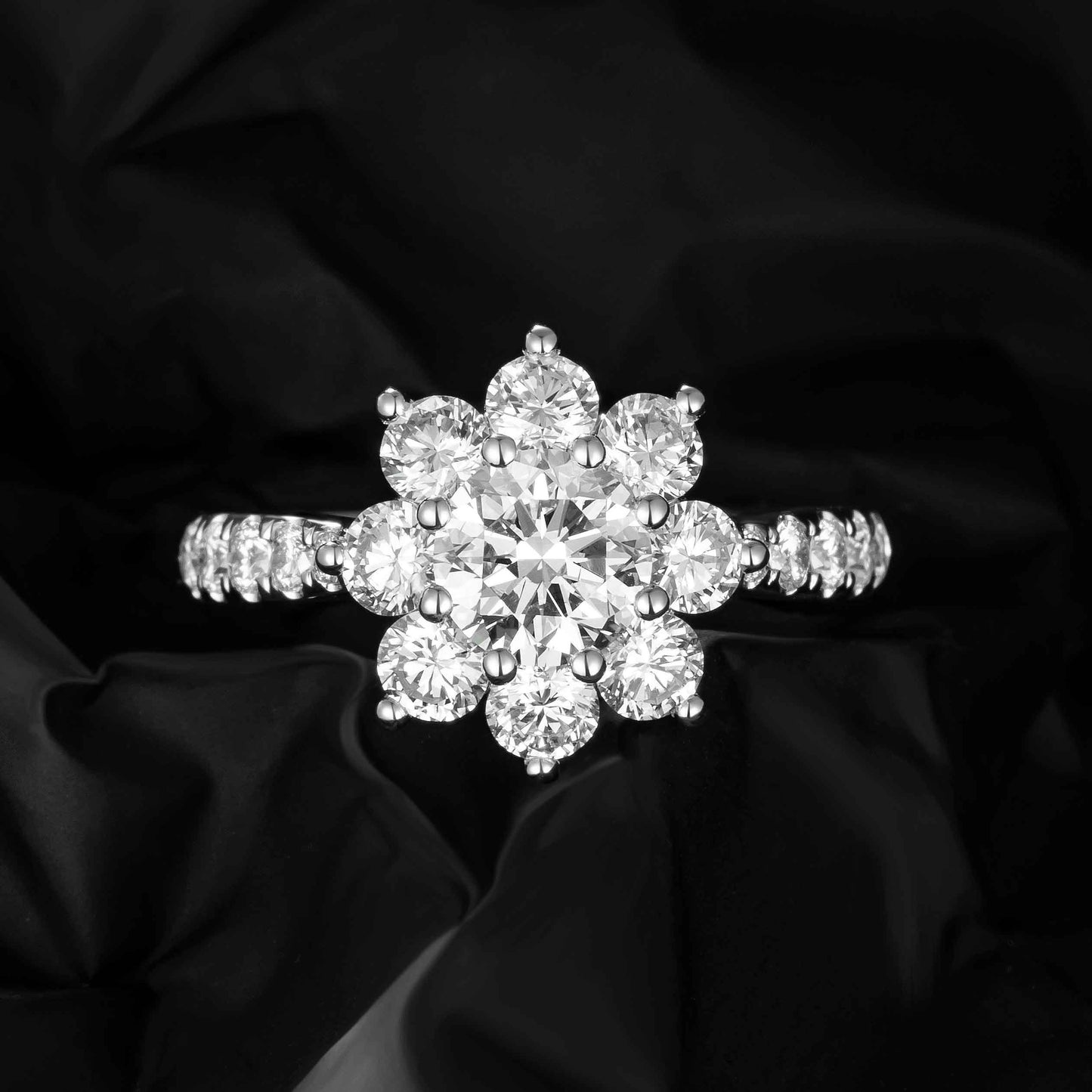 18K Lab Grown Diamond Ring