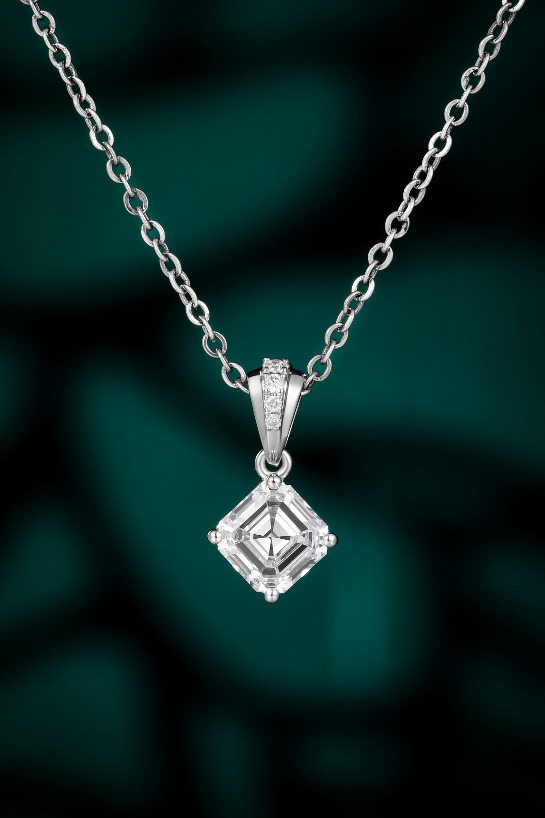 Pt900 Lab Grown Diamond Pendant