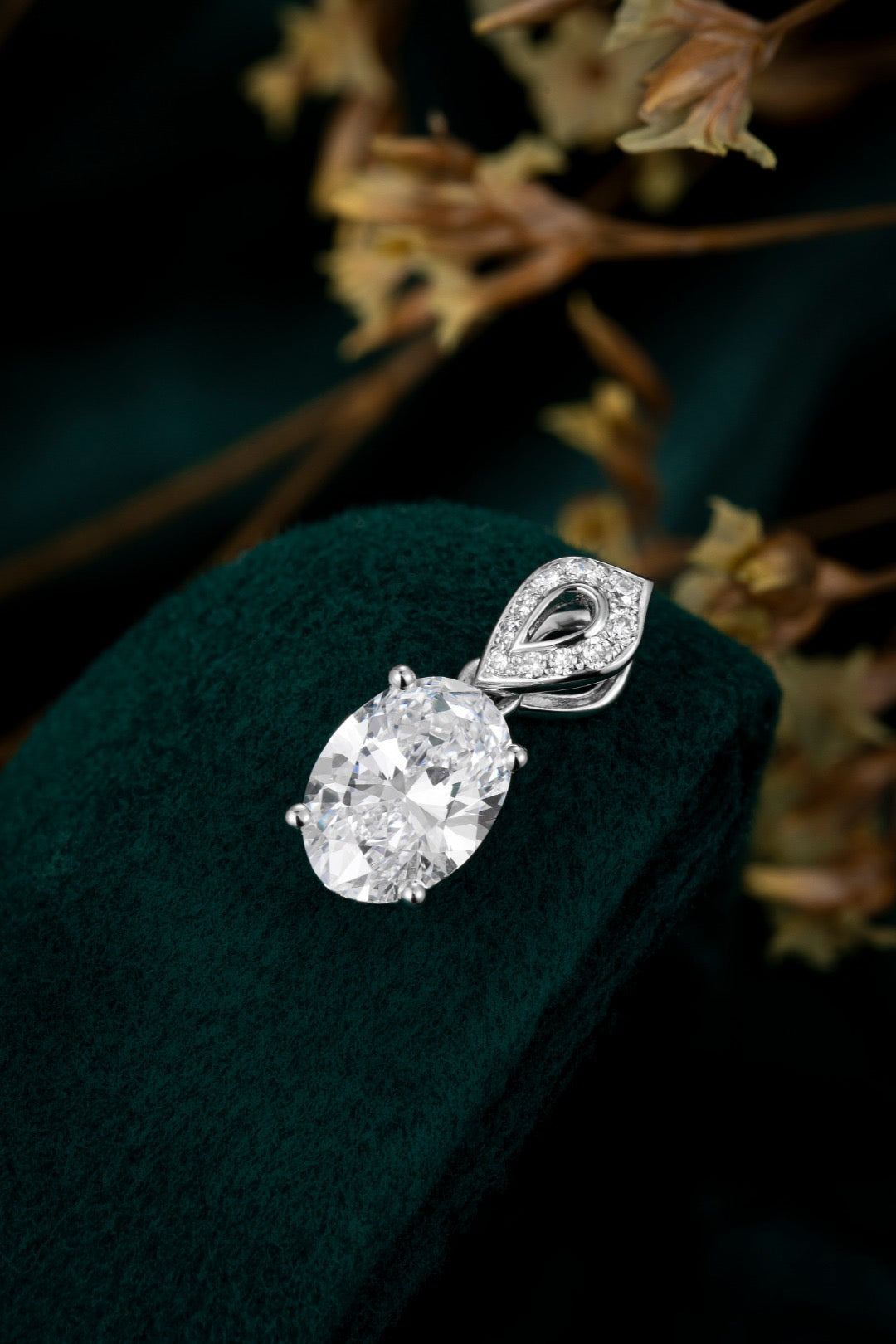 Pt900 Lab Grown Diamond Pendant