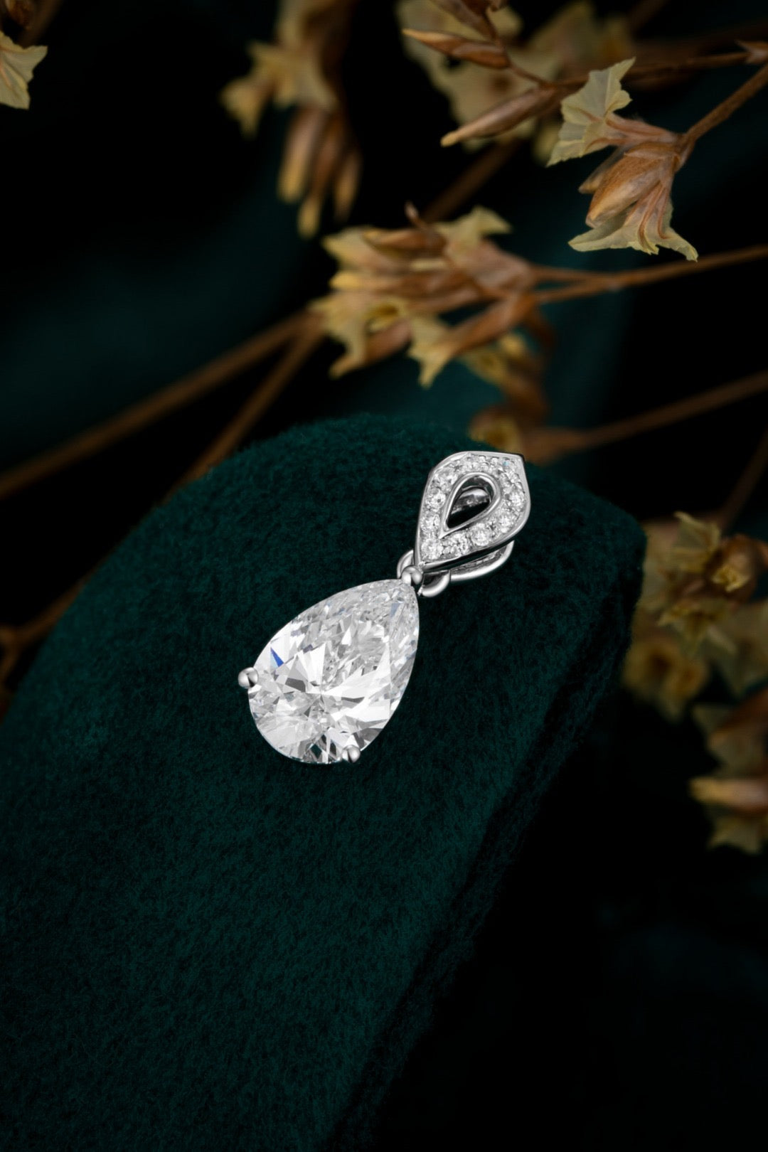 Pt900 Lab Grown Diamond Pendant