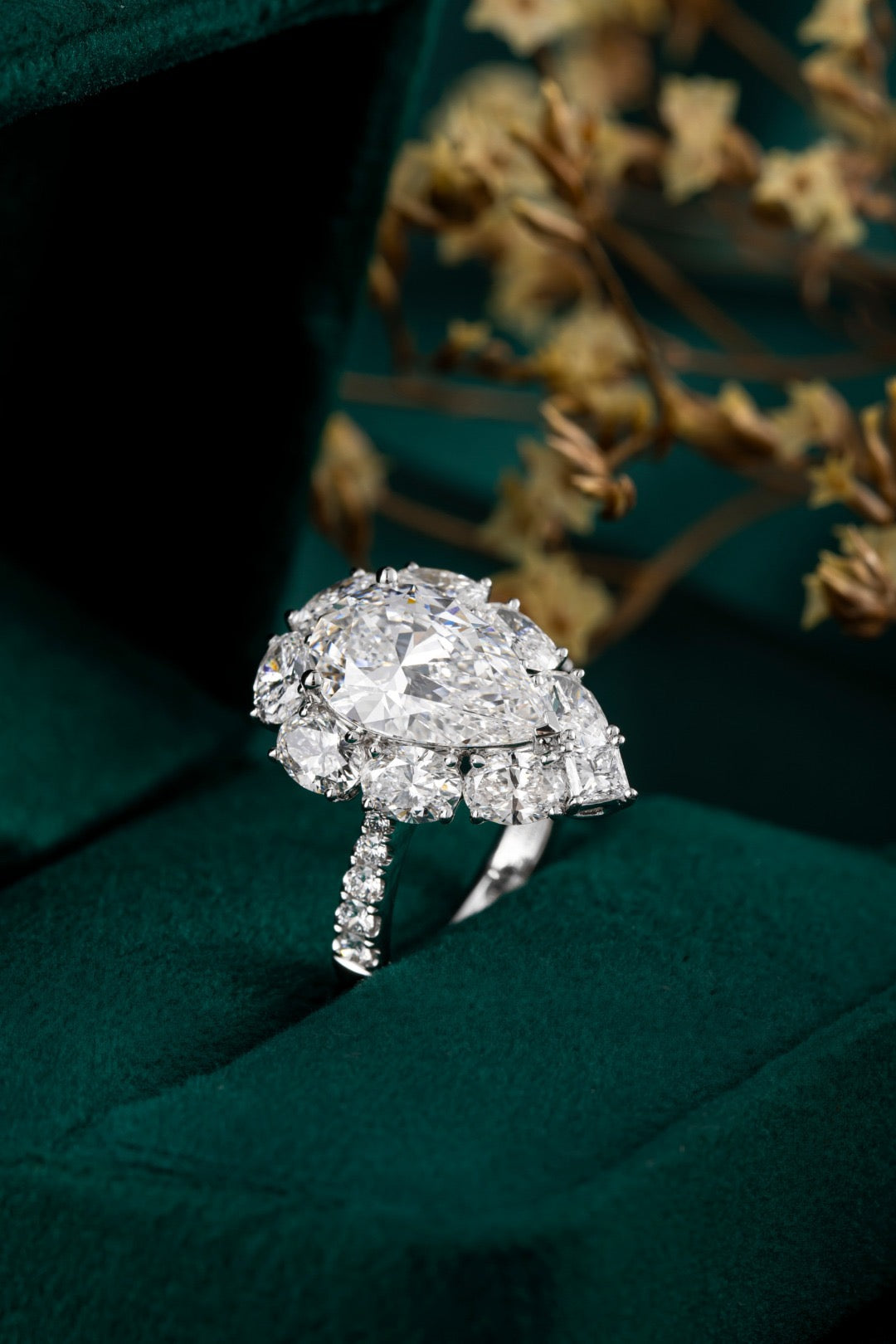 Pt900 Lab Grown Diamond Ring