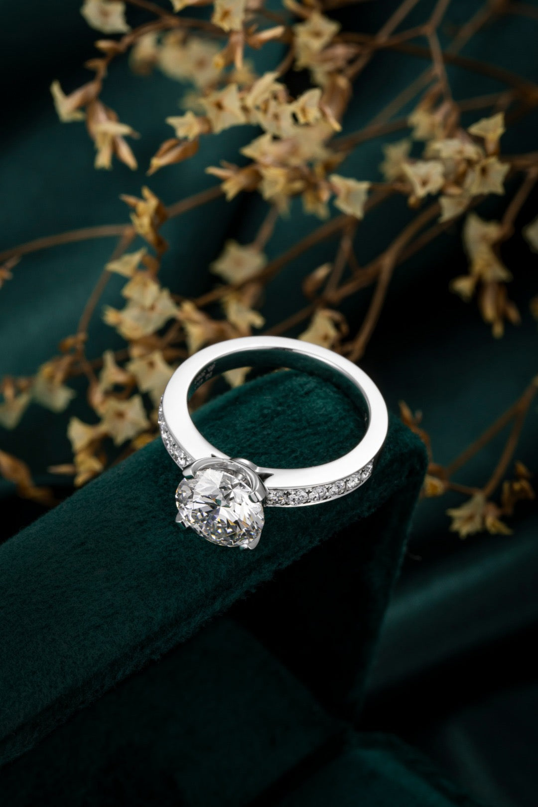 Pt900 Lab Grown Diamond Ring