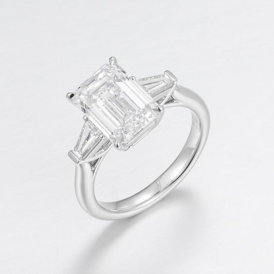 Pt900 Lab Grown Diamond Ring 4.0CT