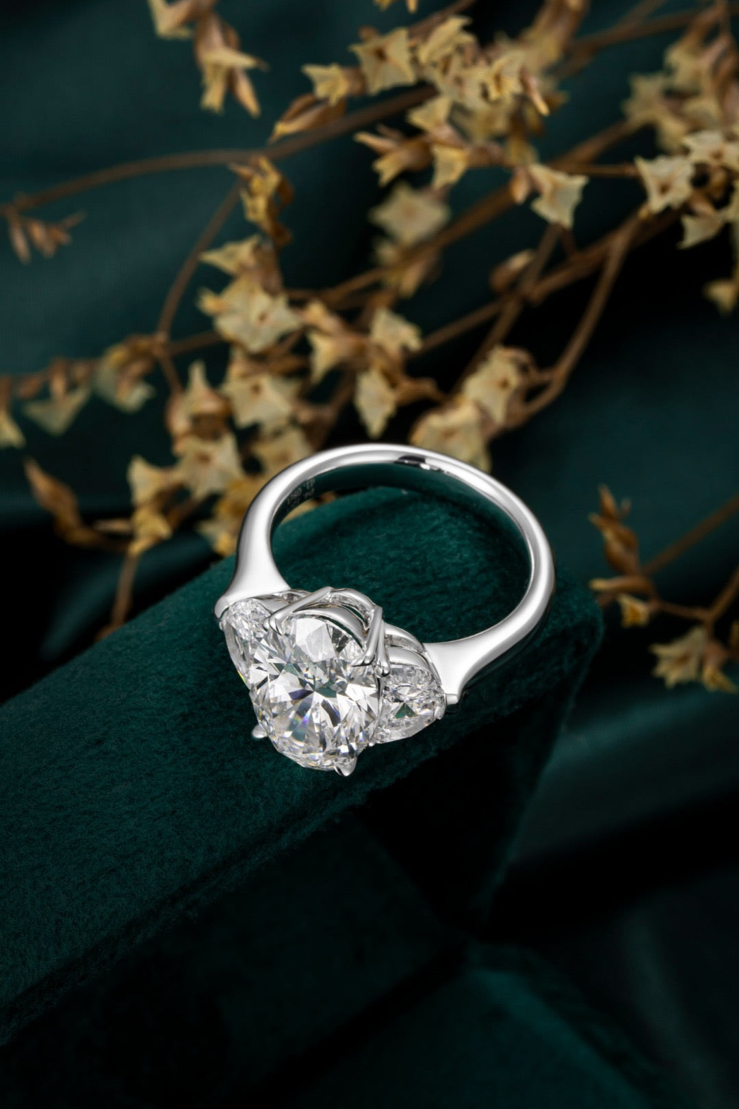 Pt900 Lab Grown Diamond Ring 4.0CT