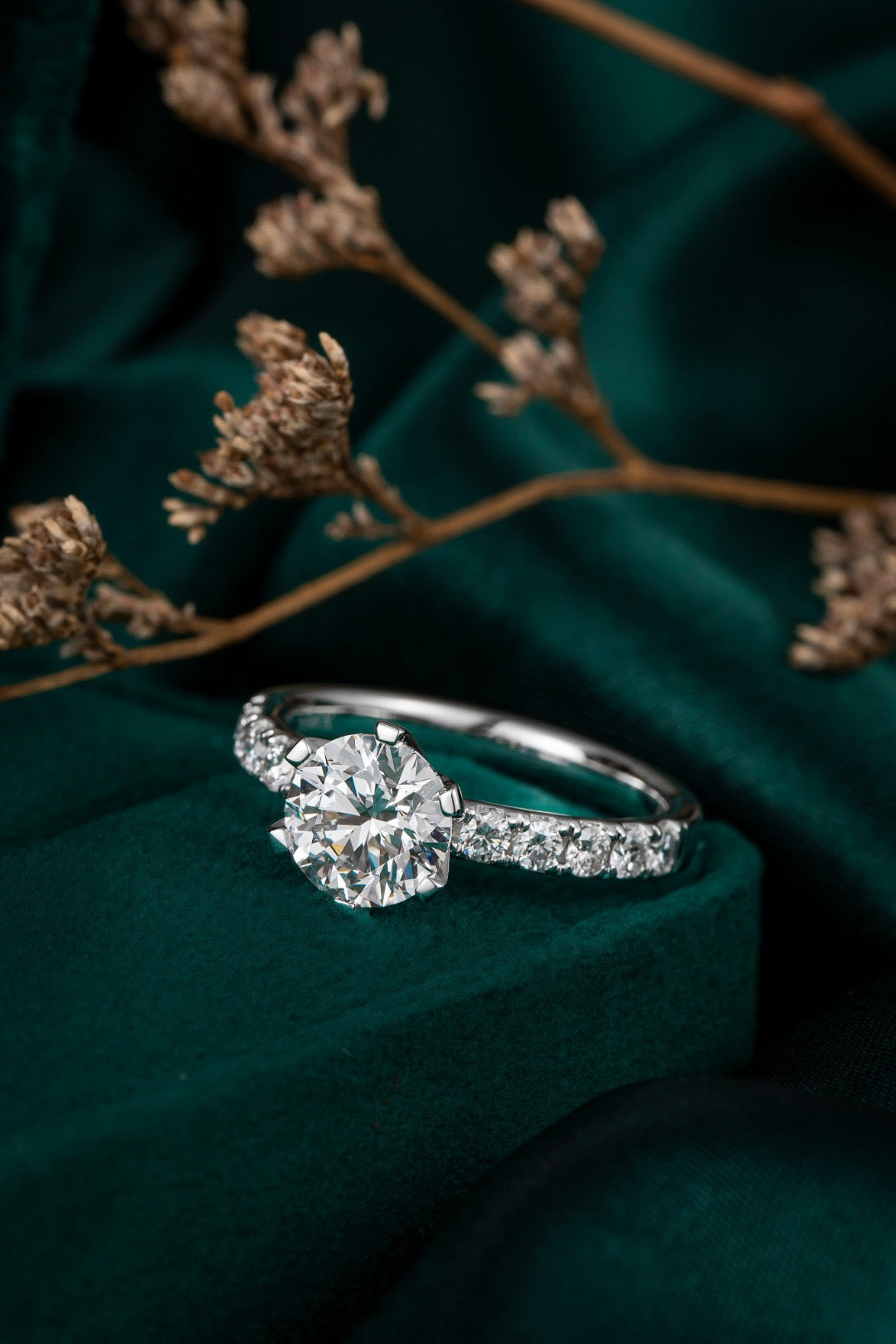 Pt900 Lab Grown Diamond Ring