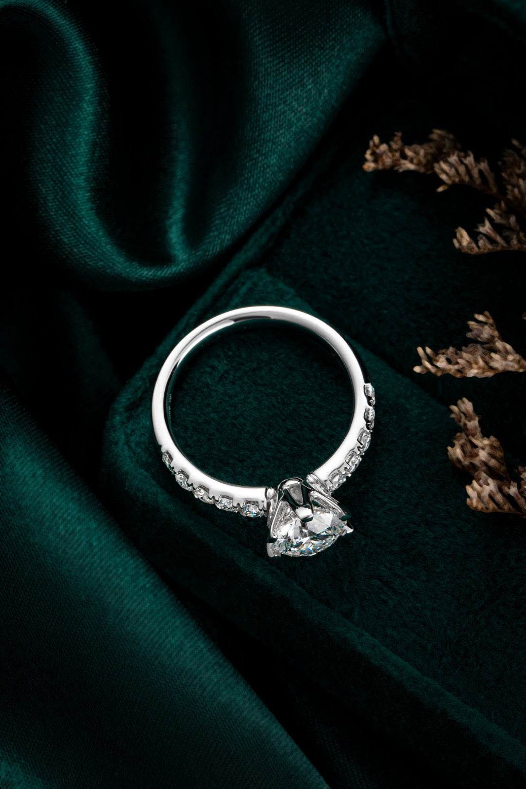 Pt900 Lab Grown Diamond Ring