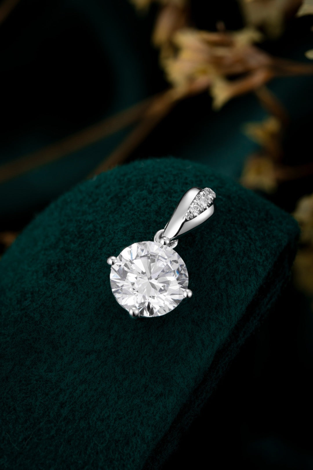 Pt900 Lab Grown Diamond Pendant