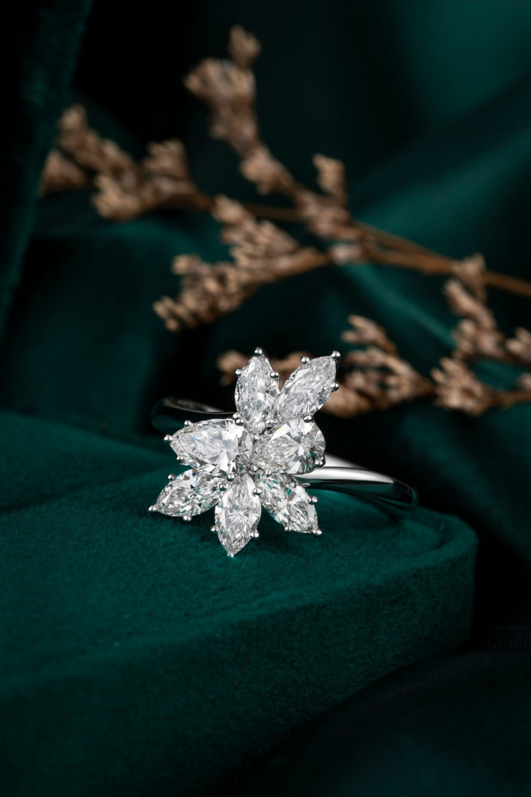 Pt900 Lab Grown Diamond Ring