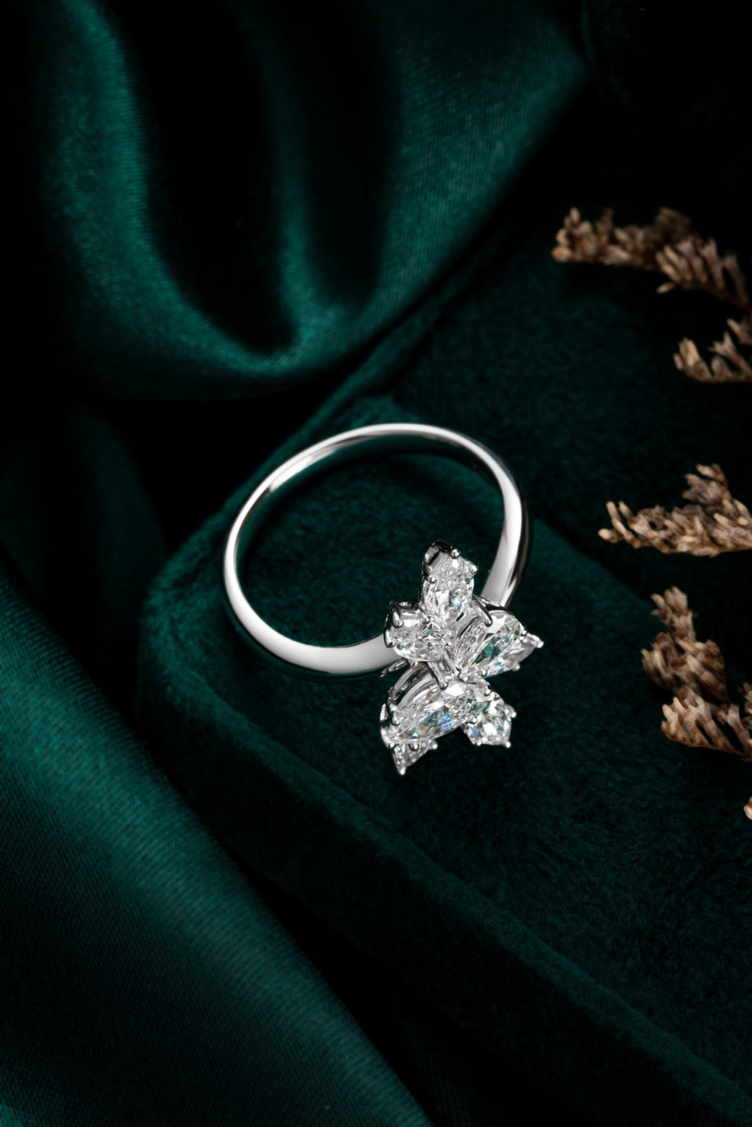 Pt900 Lab Grown Diamond Ring
