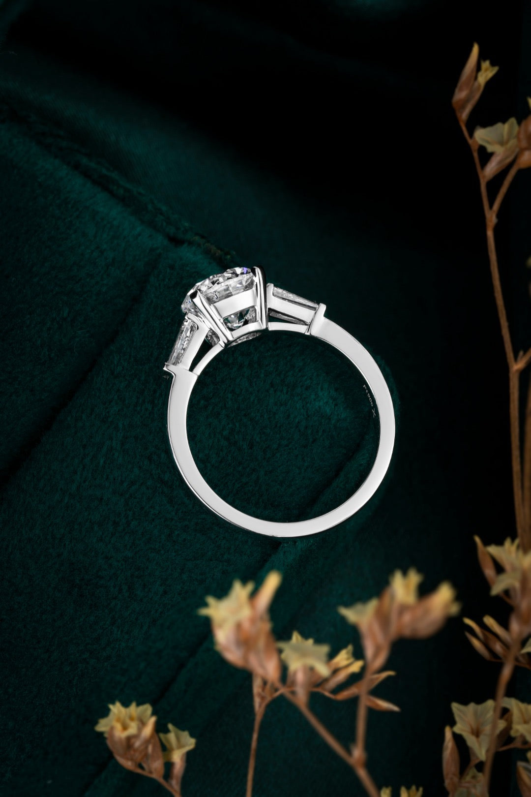 Pt900 Lab Grown Diamond Ring