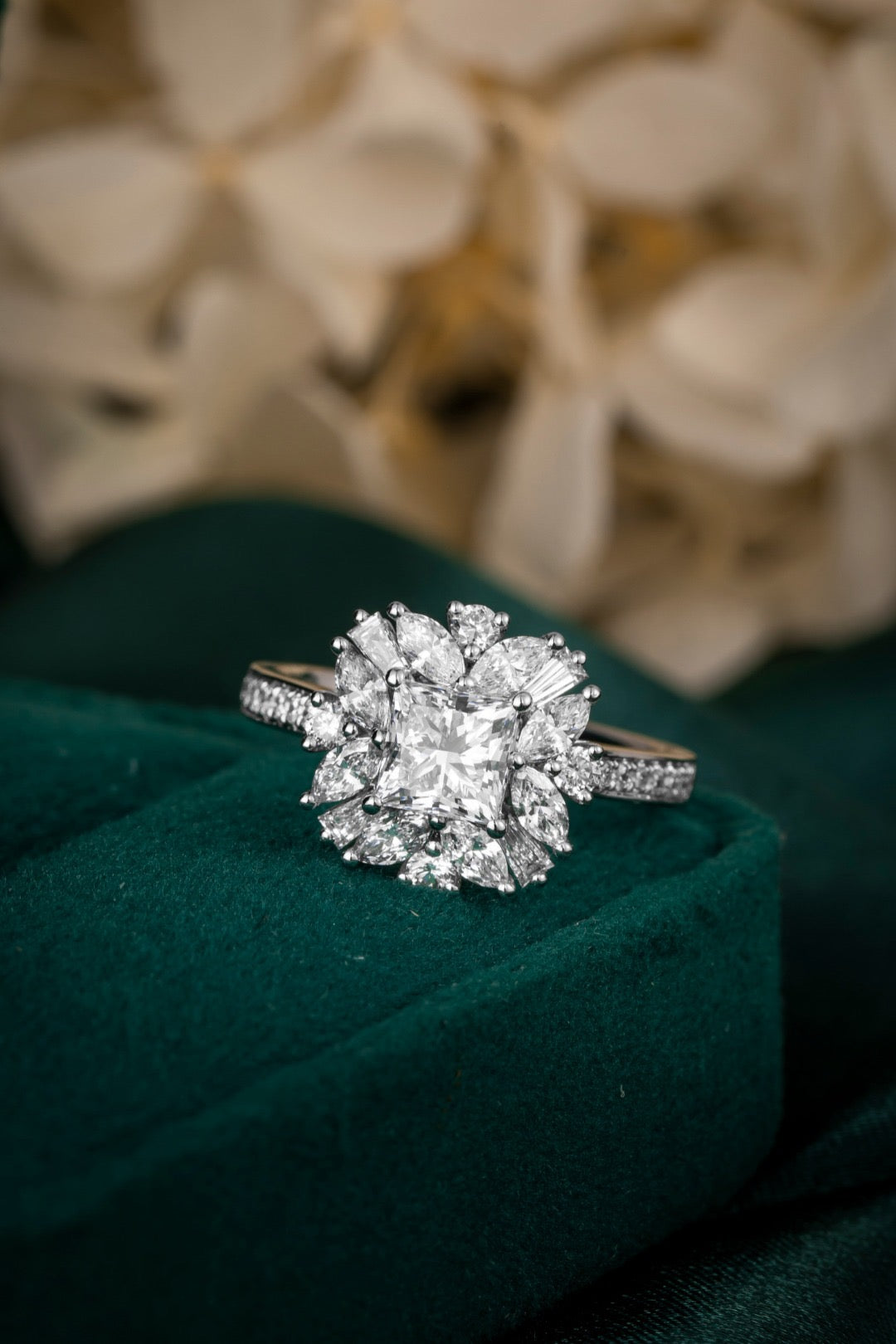 Pt900 Lab Grown Diamond Ring