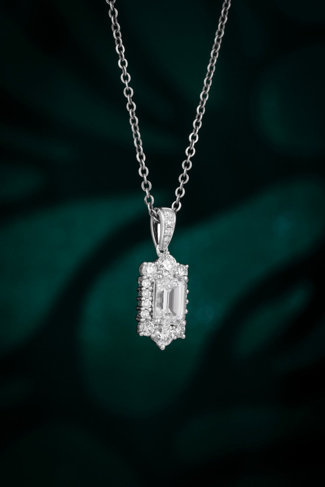 Pt900 Lab Grown Diamond Pendant