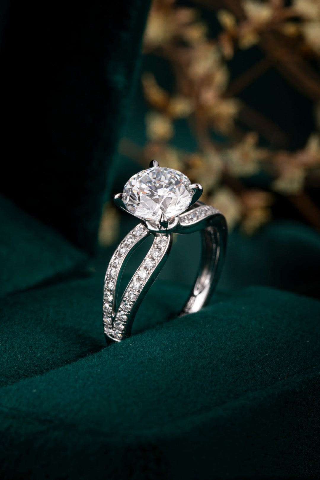 Burton Jewelry - Pt900 Lab Grown Diamond Ring 2.0CT