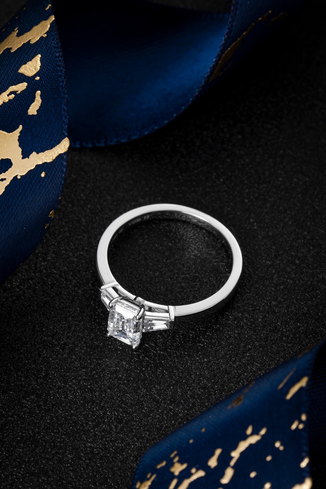 Pt900 Lab Grown Diamond Ring