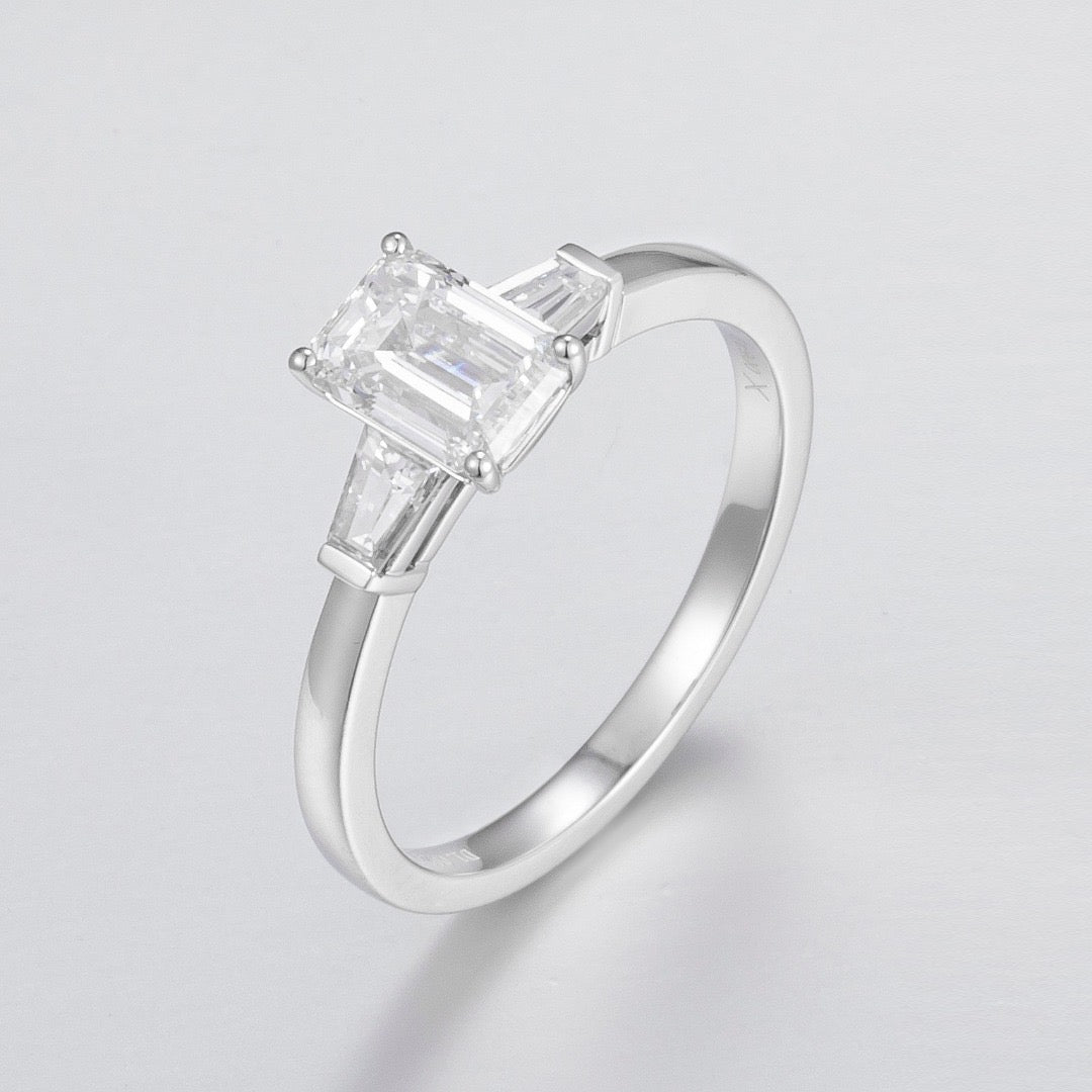 Pt900 Lab Grown Diamond Ring