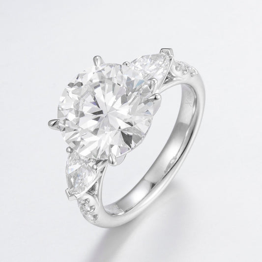Pt900 Lab Grown Diamond Ring 5.0CT