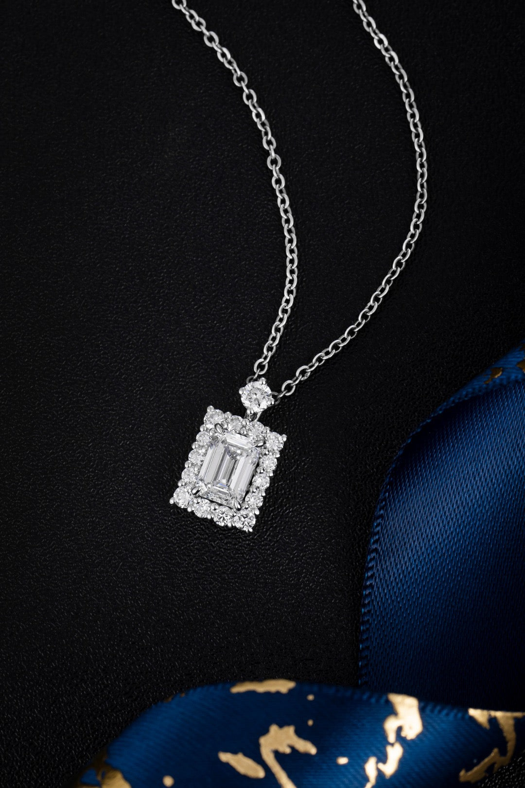 Pt900 Lab Grown Diamond Pendant