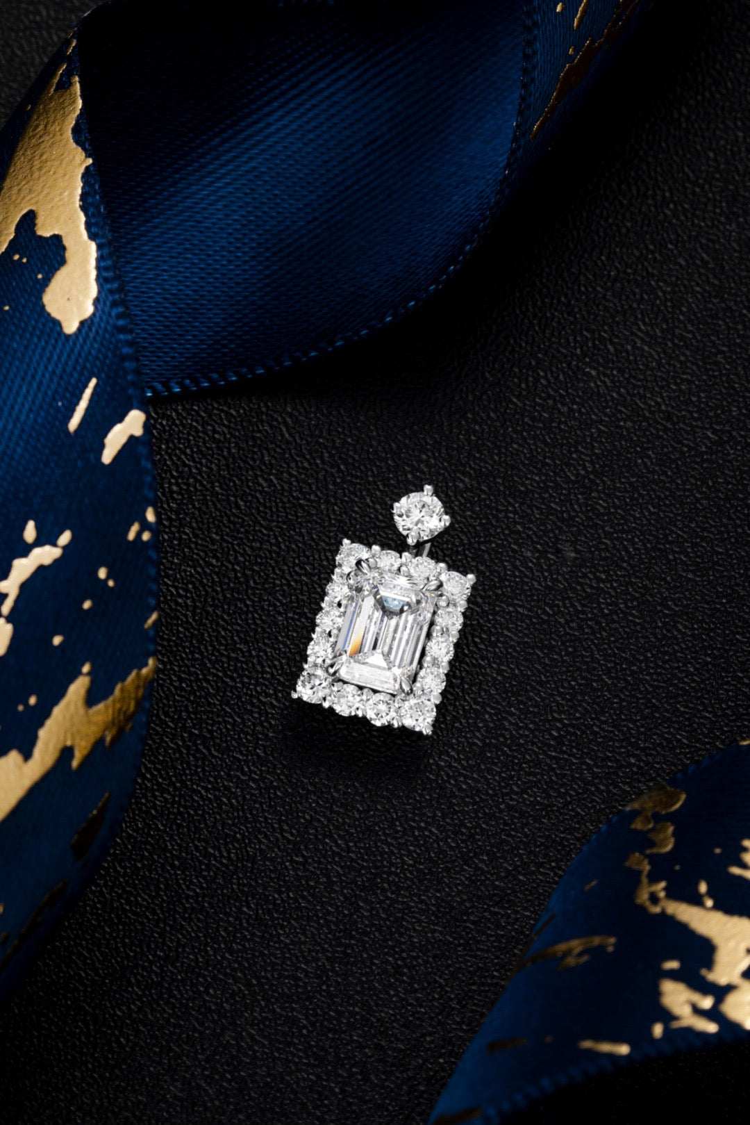 Pt900 Lab Grown Diamond Pendant