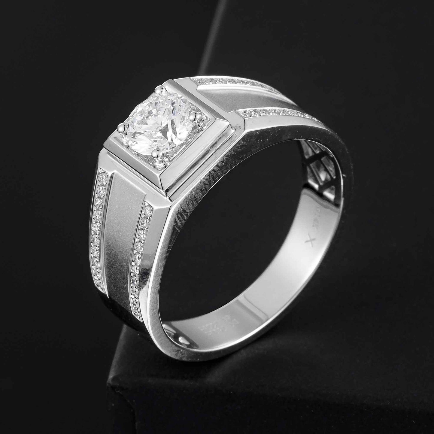 14K Lab Grown Diamond Ring