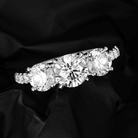 18K Lab Grown Diamond Ring