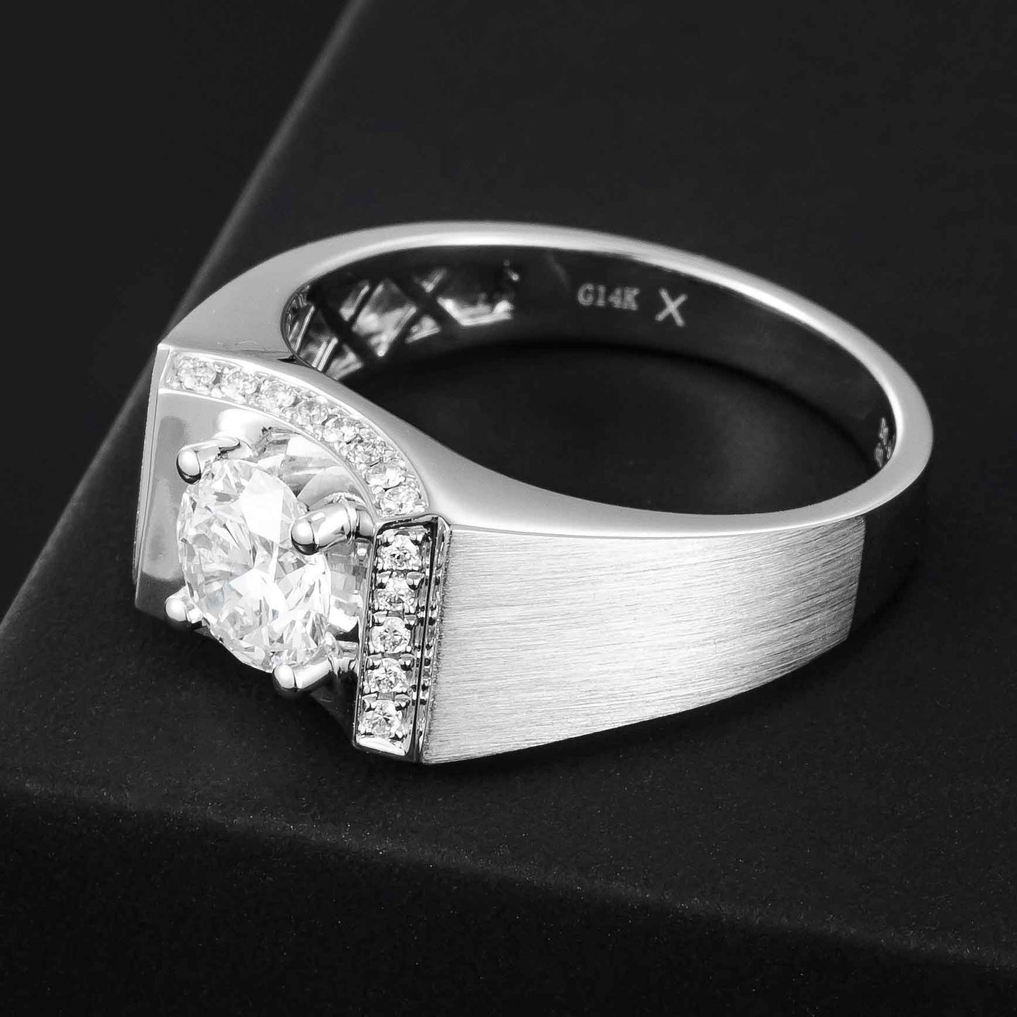 14K Lab Grown Diamond Ring